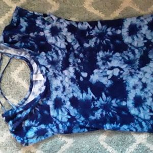 Blue tye dye shirt